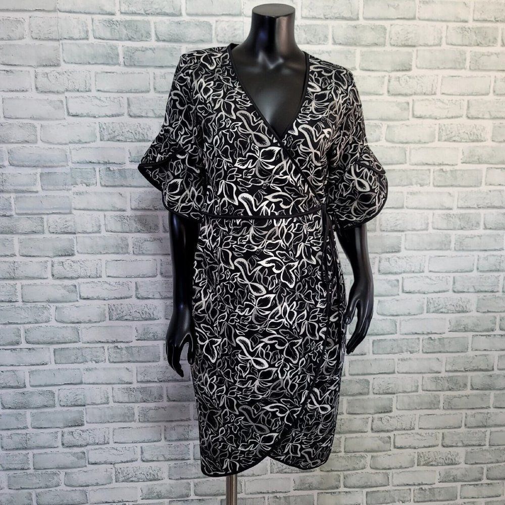 Leota Womensโ M Black White Autumn Leaves Waist Tie Wrap Dress Tulip Sleeves